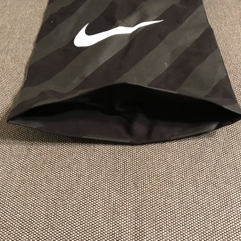 Nike drawstring bag - Picture 3 of 6